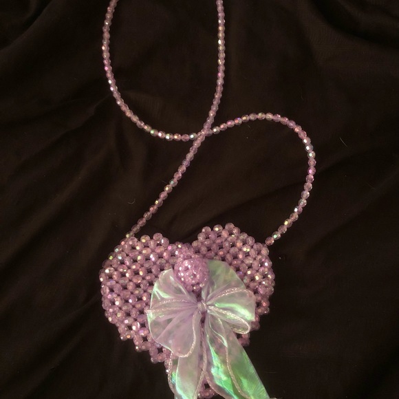 Purple beaded heart shape shoulder purse - Picture 3 of 3